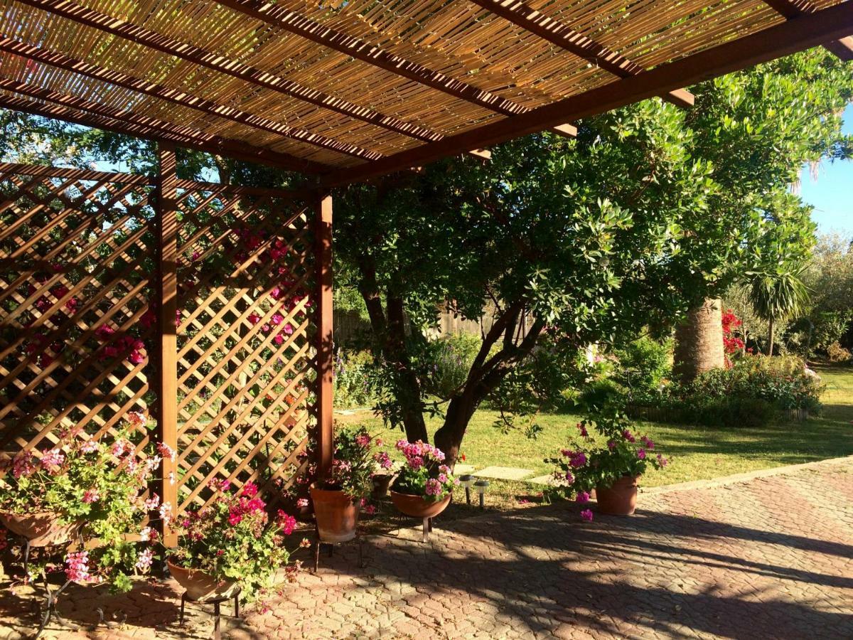 Casa Del Mirto Bianco Villa Chia Kültér fotó