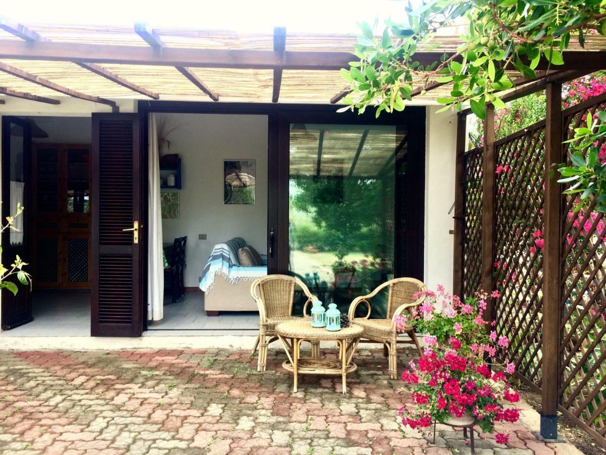 Casa Del Mirto Bianco Villa Chia Kültér fotó